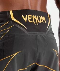 Fightshort Homme UFC Venum Authentic Fight Night - Coupe Courte - Champion -Magasin D'usine Venum 1ec19145b4718b926fd1d926e0bb2f58cbf4d612 VNMUFC 00001 126 08