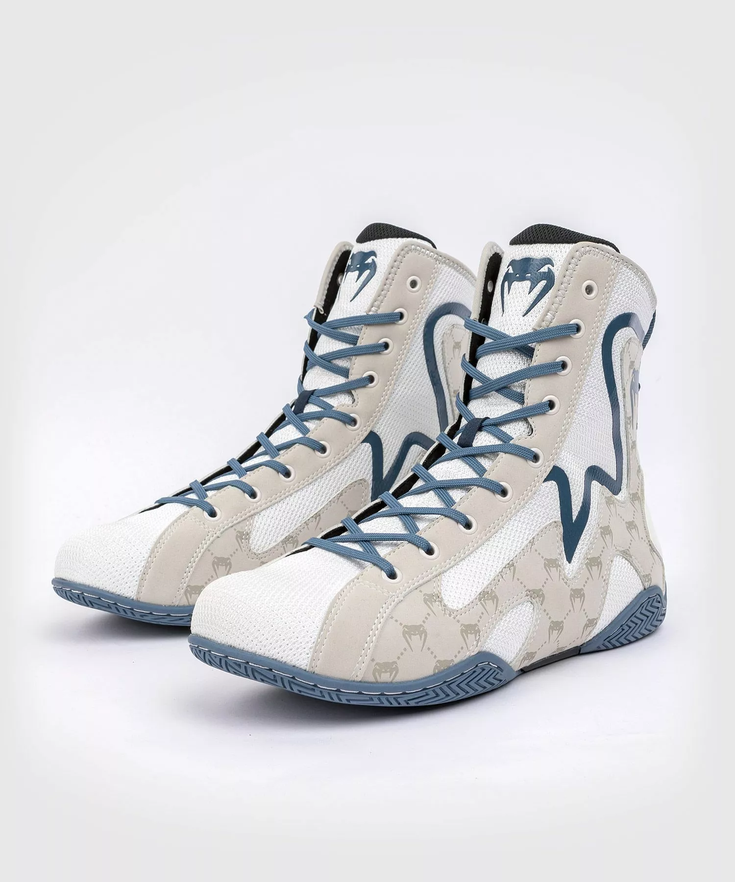 Chaussures De Boxe Venum Elite Evo Monogram – Blanc/Bleu 3 Chaussures De Boxe Venum Elite Evo Monogram – Blanc/Bleu