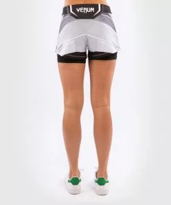 Fightshort Femme UFC Venum Authentic Fight Night - Coupe Courte - Blanc 11 Fightshort Femme UFC Venum Authentic Fight Night - Coupe Courte - Blanc -Magasin D'usine Venum 410af62846a78a8e3acd78345fee5d52924f78ac VNMUFC 00020 002 04B