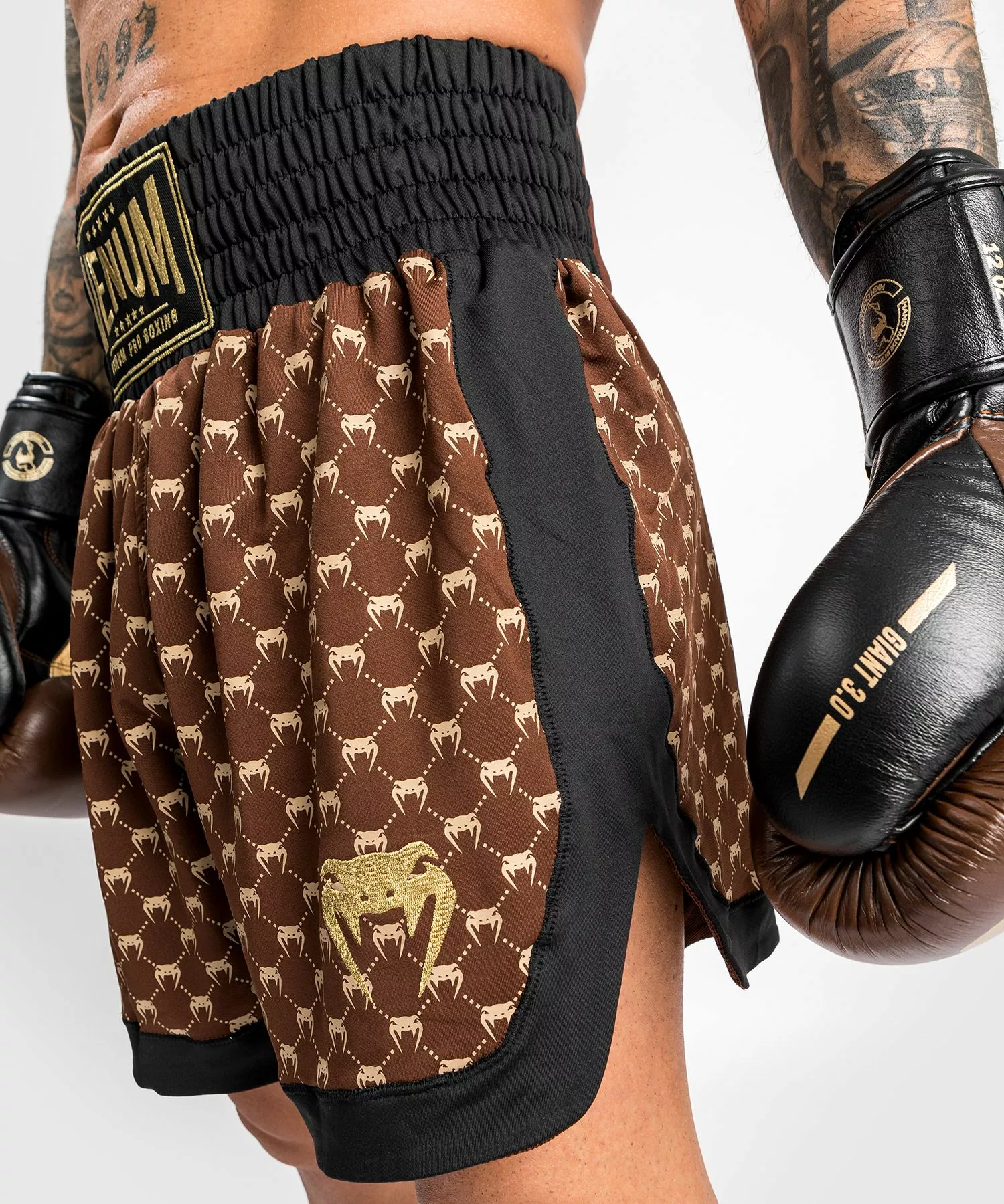Short De Boxe Venum Monogram - Noir/Marron 9 Short De Boxe Venum Monogram - Noir/Marron – Image 7