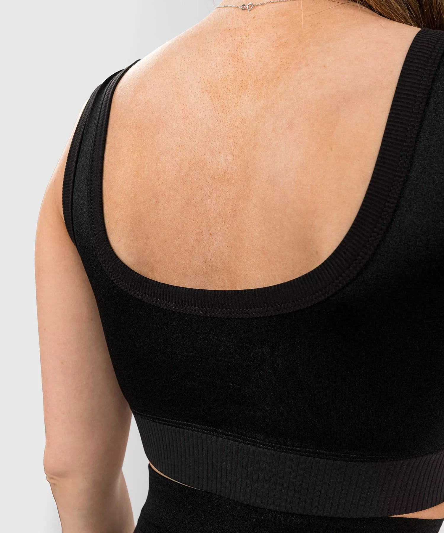 Brassière De Sport Venum Glow - Pour Femmes - Noir 9 Brassière De Sport Venum Glow - Pour Femmes - Noir – Image 7