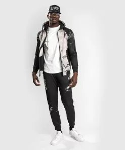 Sweatshirt Zippé Homme UFC Venum Authentic Fight Week 2.0 - Sable 17 Sweatshirt Zippé Homme UFC Venum Authentic Fight Week 2.0 - Sable -Magasin D'usine Venum 50a7d70c6e22f5de834a214cdc2043686d41e084 VNMUFC 00102 040 14 1