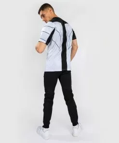 T-shirt Technique Homme UFC Venum Authentic Fight Night 2.0 - Midnight Edition - Ice -Magasin D'usine Venum 5da5d93fe5951abe89350519807a63d8a6ebe266 VNMUFC 11 4