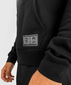 Sweatshirt Venum Abarth #1 - Noir/Or -Magasin D'usine Venum 6c15e32a950c9f56a1a3166f142433d7fe8ec344 HOODIES KANG ABARTH LOGO BLACK 11