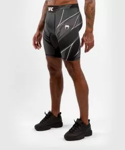 Short De Vale Tudo Homme UFC Venum Authentic Fight Night - Coupe Longue - Noir -Magasin D'usine Venum 82ab49d667ef075953011e2456ad94d3204cba63 VNMUFC 00008 001 02