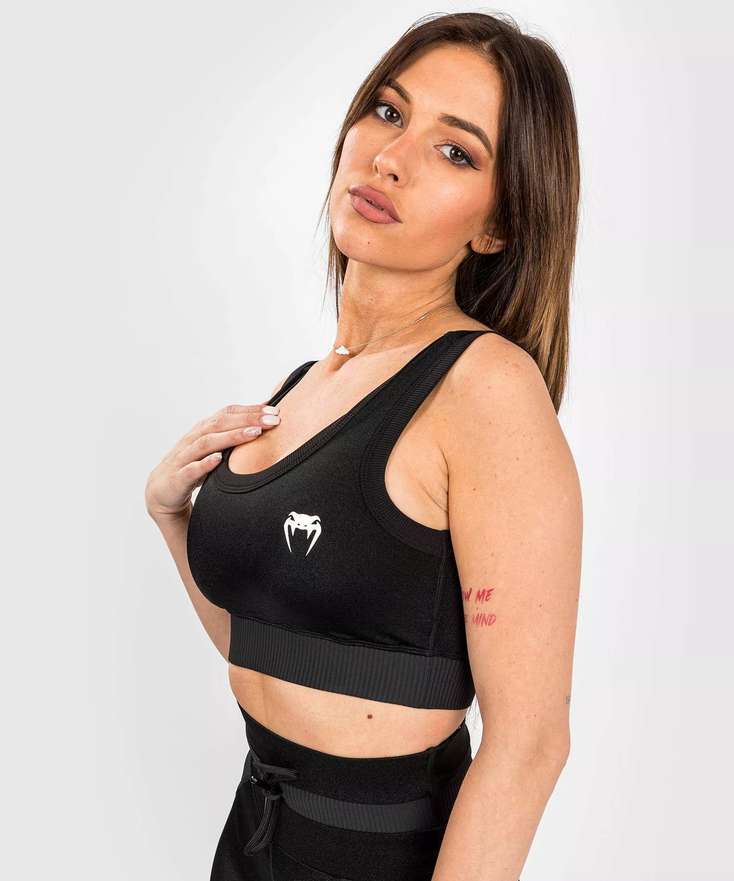 Brassière De Sport Venum Glow - Pour Femmes - Noir 5 Brassière De Sport Venum Glow - Pour Femmes - Noir – Image 3