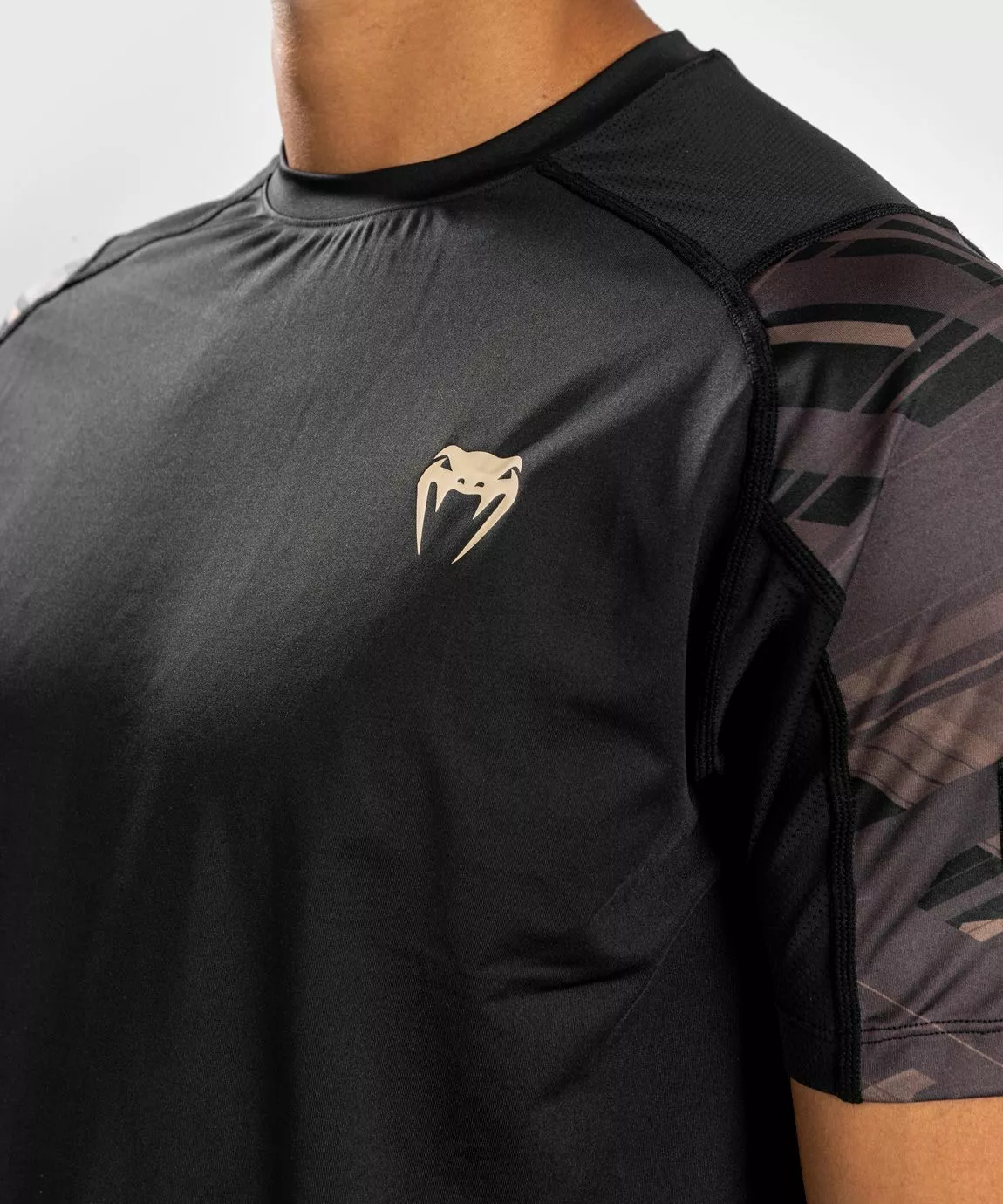 T-Shirt Dry Tech Venum Tecmo 2.0 - Noir 8 T-Shirt Dry Tech Venum Tecmo 2.0 - Noir – Image 6