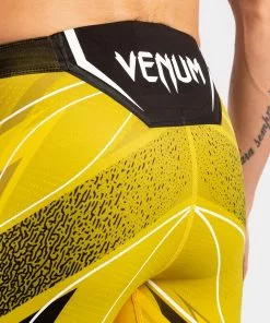 Short De Vale Tudo Homme UFC Venum Authentic Fight Night - Coupe Courte - Jaune -Magasin D'usine Venum cb4e85044d5569a5d2ad2f89aac730d7a65a50e8 VNMUFC 00007 006 07